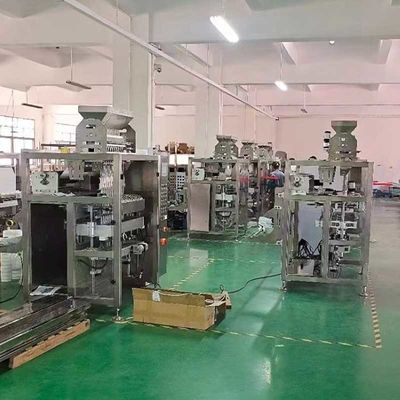 Плексигласовая дверь безопасности Автоматическая упаковочная машина 10 линий для 2-5 г зеленого чая в порошке